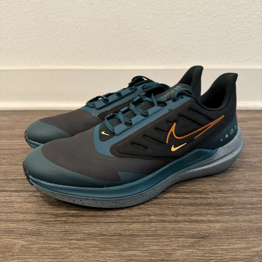 NIKE AIR WINFLO SHIELD sz 11